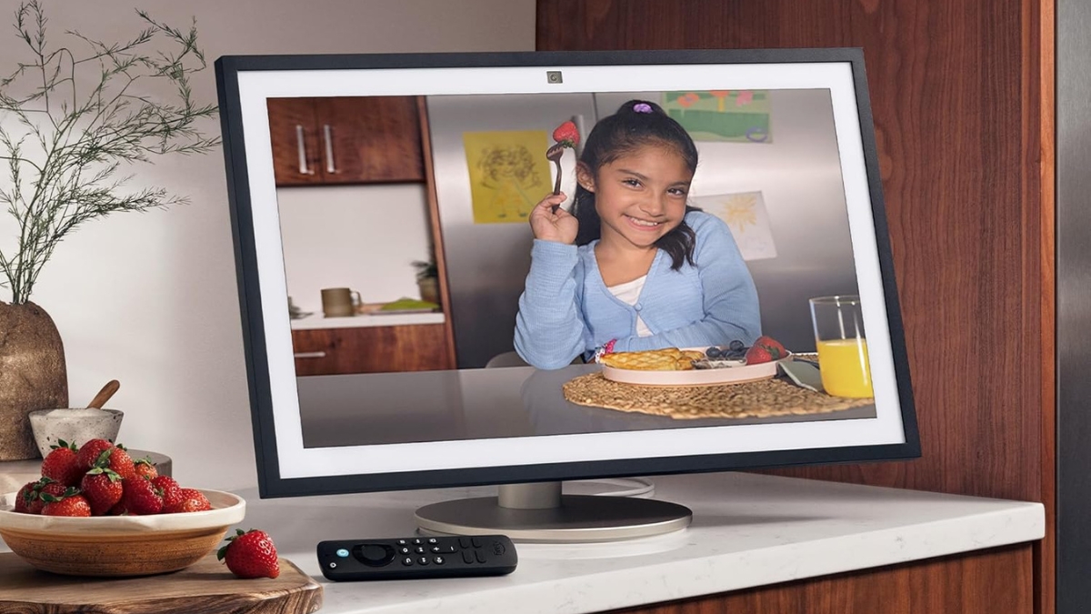 This Amazon Echo Show 15 Might Be the Smartest Thing You Buy This Year