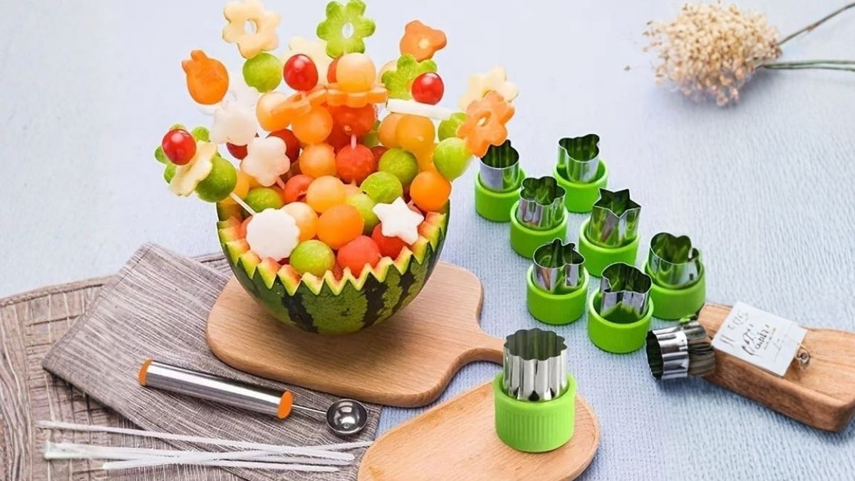 12-Piece Stainless Steel Cutter Set: A Budget-Friendly Way to Add Creativity to Your Kitchen

